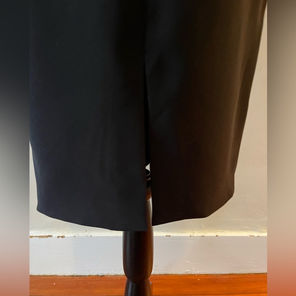 Maggy London, Black Dress w/ Puff wrist sleeves, Size 8, like new - Picture 4 of 8